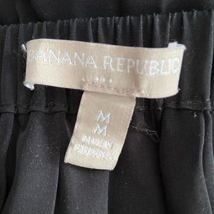 Banana Republic Skirts - Banana Republic Midi Pleated Skirt Banana Republic Skirts - Banana Republic Midi Pleated Skirt
